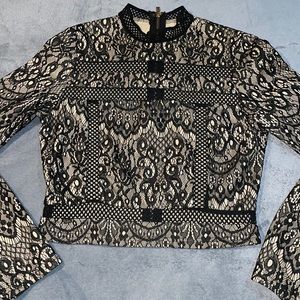 Windsor long sleeve crop top, nude/lace. Small mock neck, zips up back.🔥😍